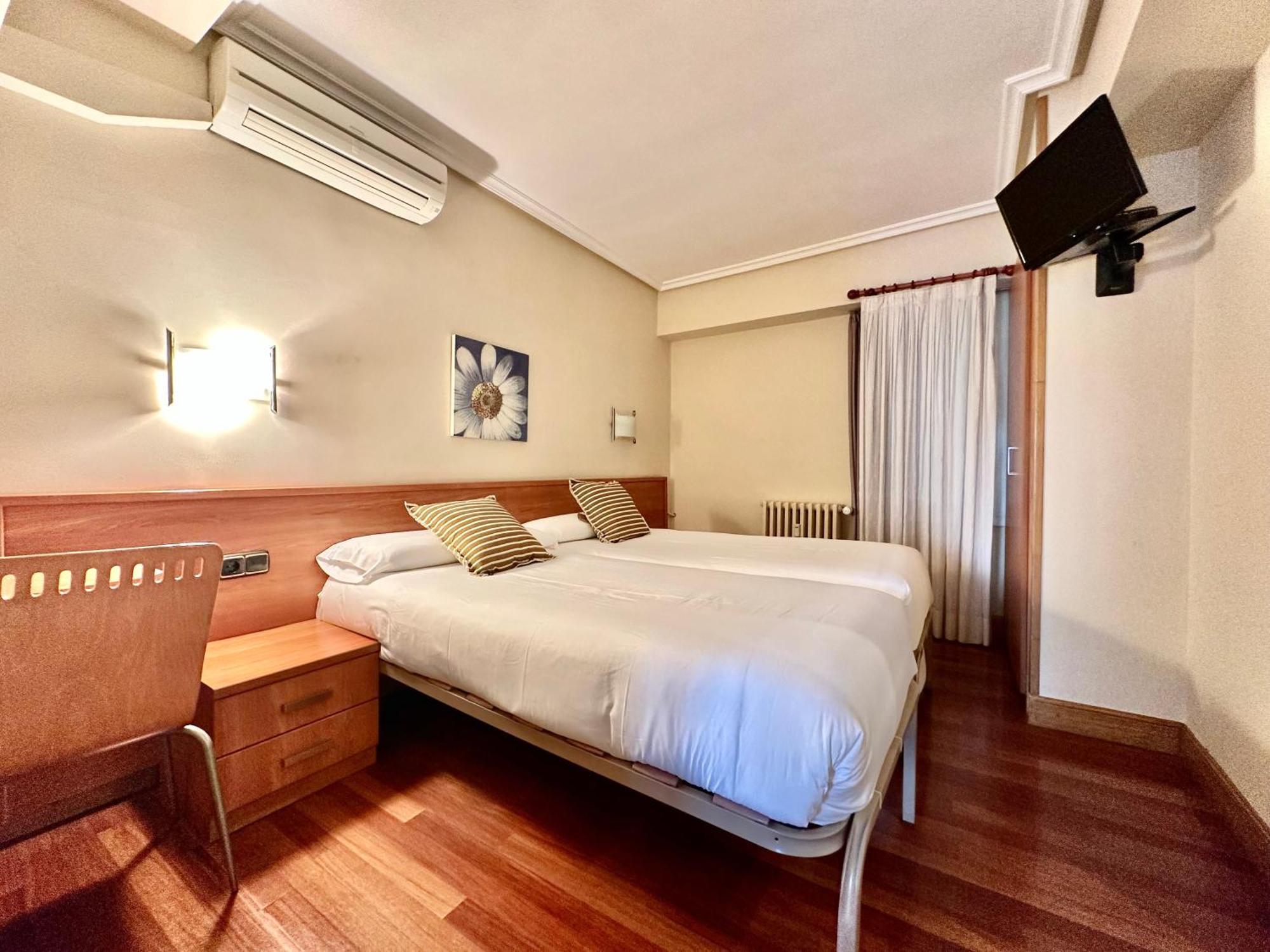 Pension Anoeta San Sebastian Exterior photo